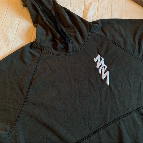 Nike Men's Olive Short Sleeve Hoodie zion xxl - Picture 2 of 5